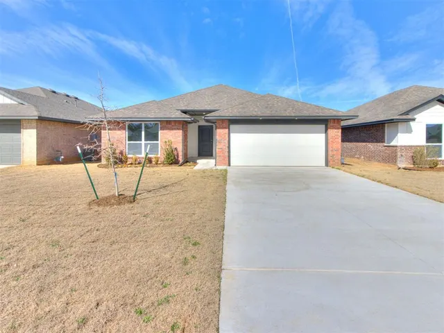 Photo 2 — 20653 Brush Creek Boulevard, Harrah, OK 73045