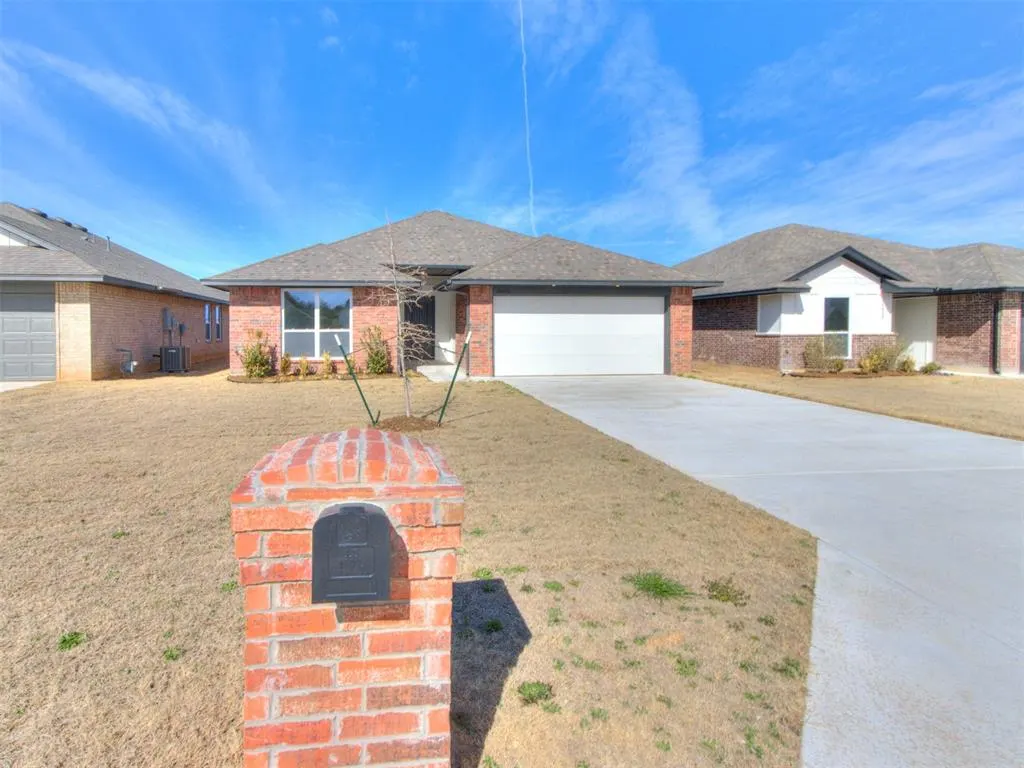 Photo 3 — 20653 Brush Creek Boulevard, Harrah, OK 73045