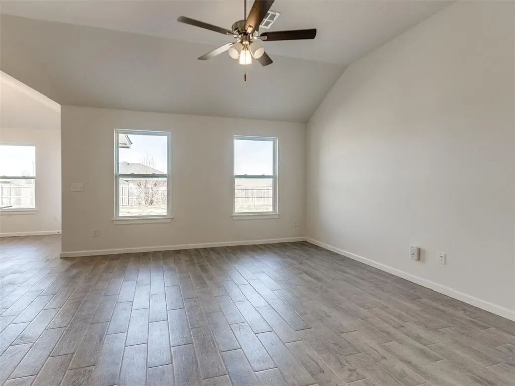 Photo 10 — 20653 Brush Creek Boulevard, Harrah, OK 73045