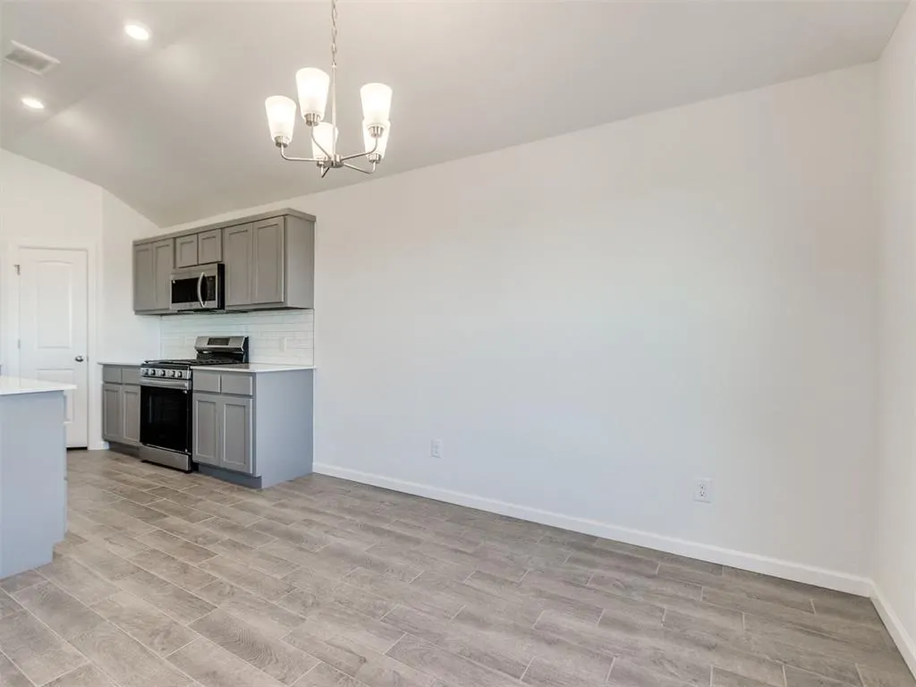 Photo 21 — 20653 Brush Creek Boulevard, Harrah, OK 73045