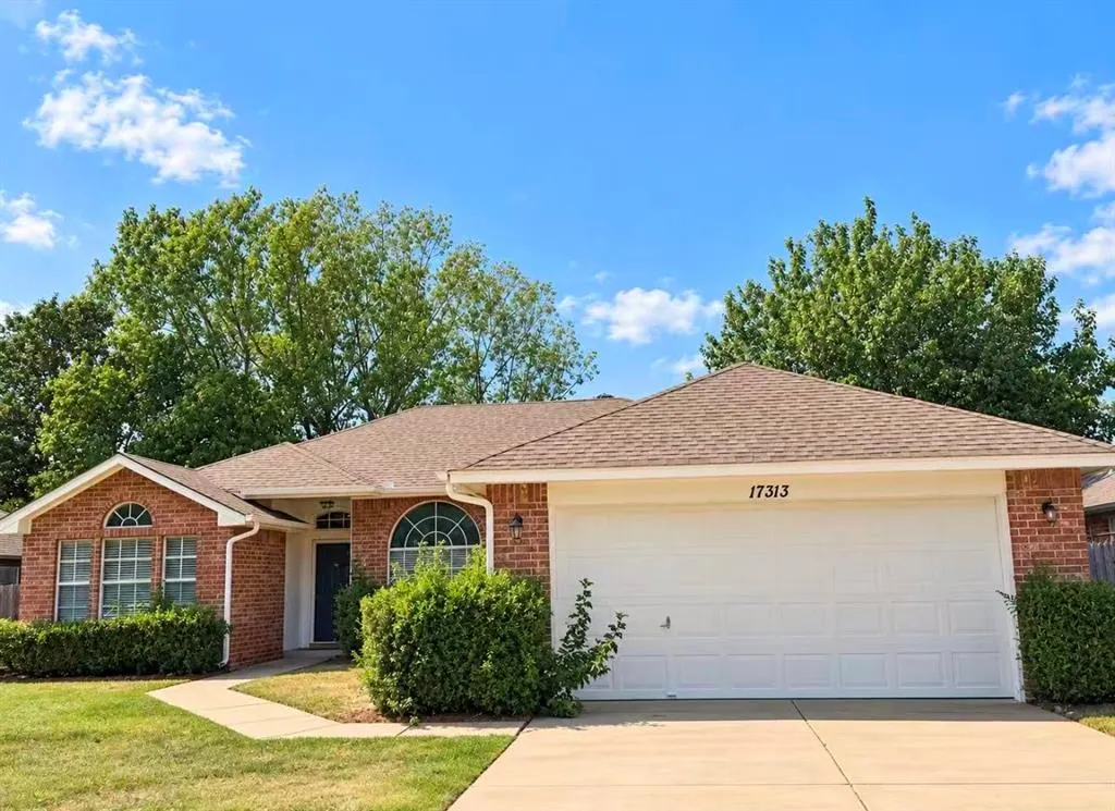 Front exterior — 17313 Cedarwood Drive, Edmond, OK 73012