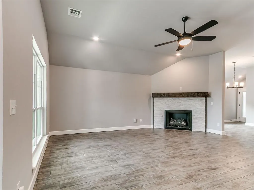 Photo 5 — 14109 Giverny Avenue, Yukon, OK 73099