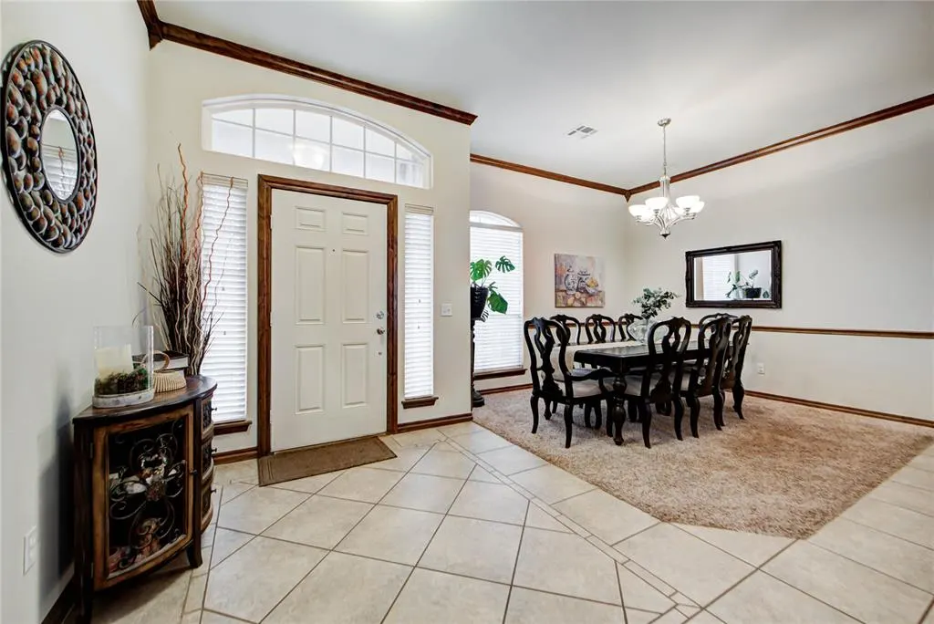Photo 4 — 3313 Valley Hollow, Norman, OK 73071