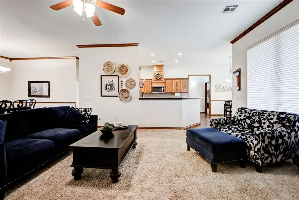Photo 5 — 3313 Valley Hollow, Norman, OK 73071
