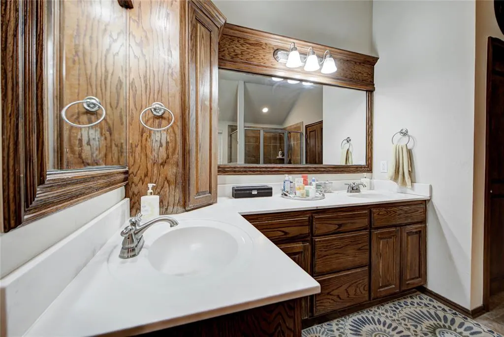 Photo 16 — 3313 Valley Hollow, Norman, OK 73071