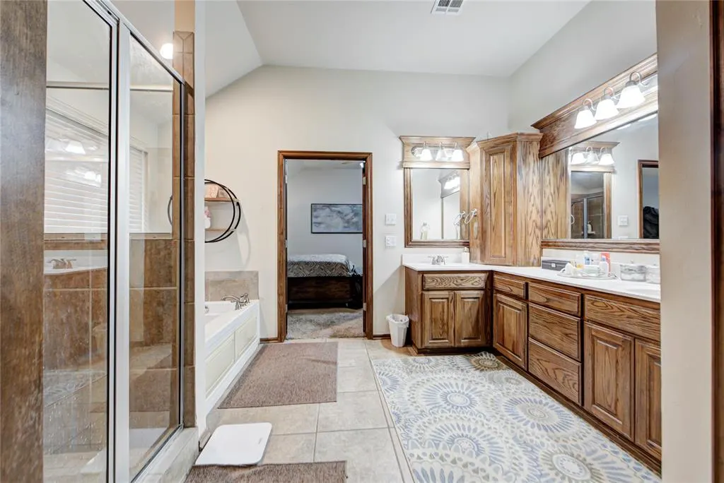 Photo 18 — 3313 Valley Hollow, Norman, OK 73071
