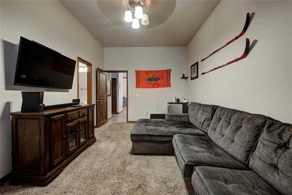 Photo 19 — 3313 Valley Hollow, Norman, OK 73071