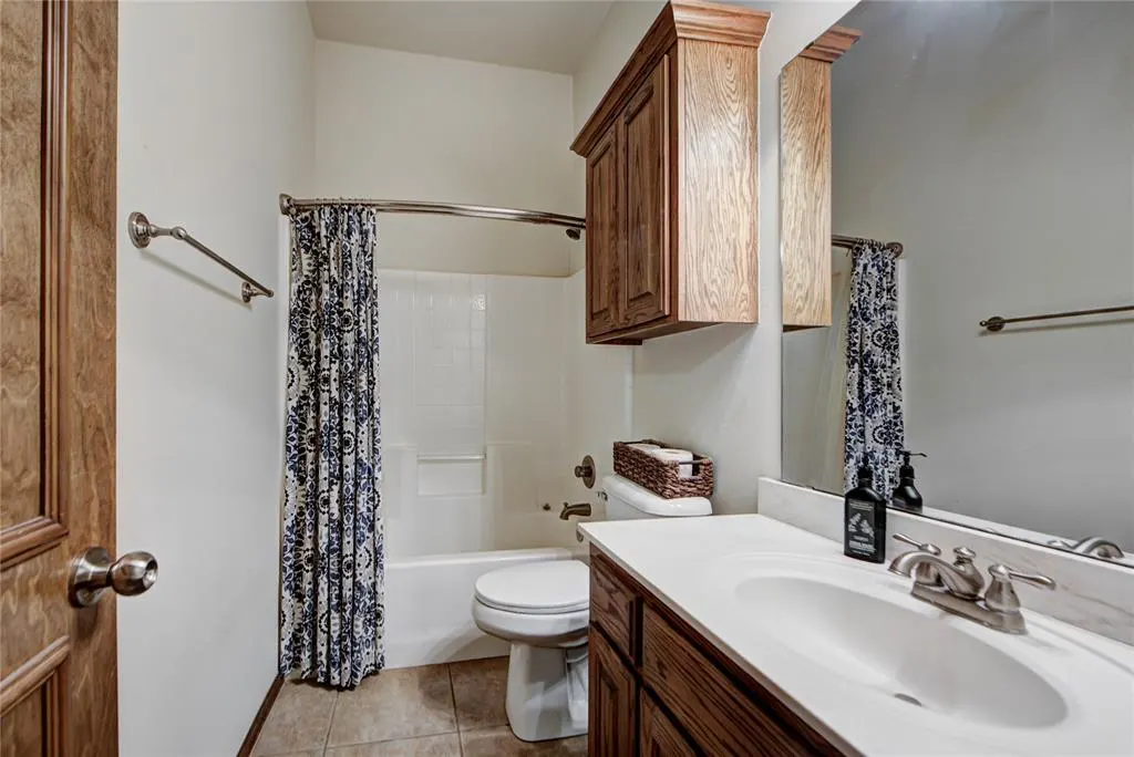Photo 20 — 3313 Valley Hollow, Norman, OK 73071