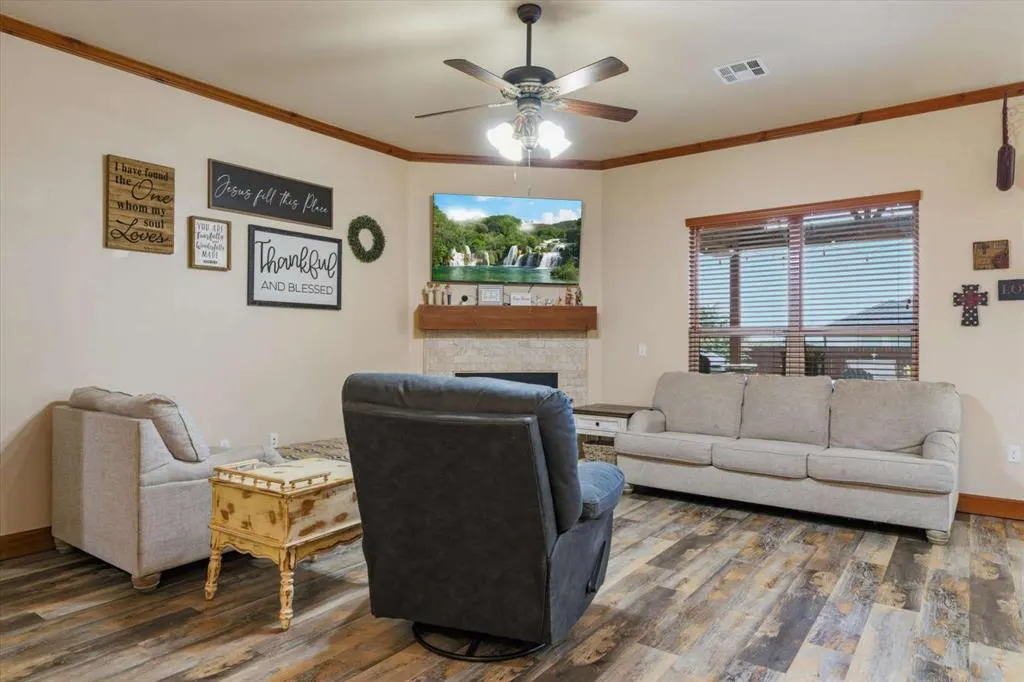 Photo 8 — 371 Bailey Street, Blanchard, OK 73010