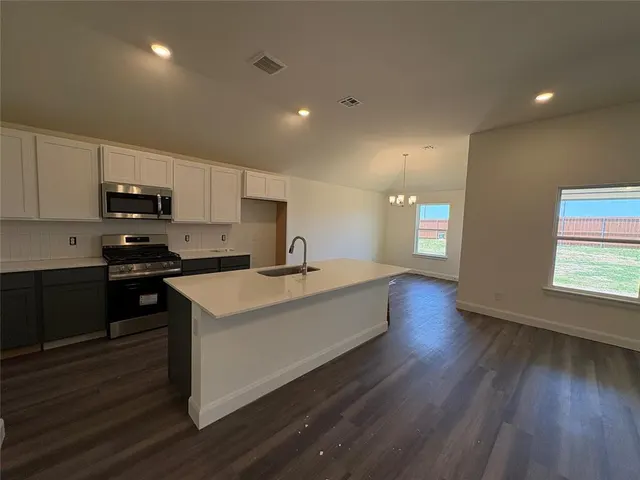 Photo 3 — 2305 SE 89th Terrace, Oklahoma City, OK 73160