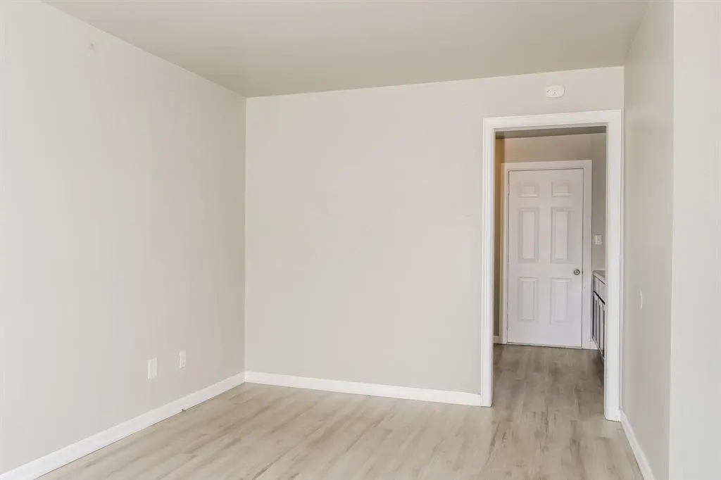 Photo 12 — 3107 NW 41st Street, Oklahoma City, OK 73112