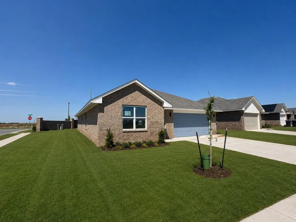 Photo 2 — 2301 SE 89th Terrace, Oklahoma City, OK 73160