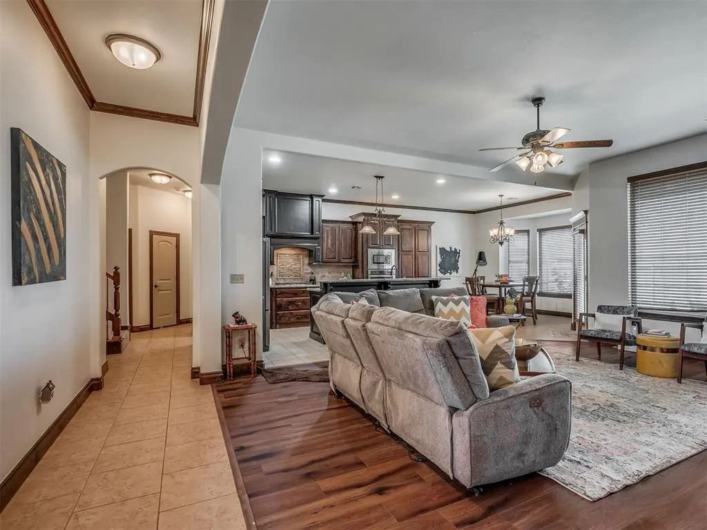 Photo 9 — 13317 NW 4th Street, Yukon, OK 73099