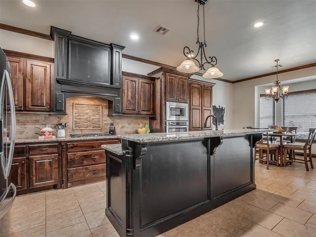 Photo 22 — 13317 NW 4th Street, Yukon, OK 73099
