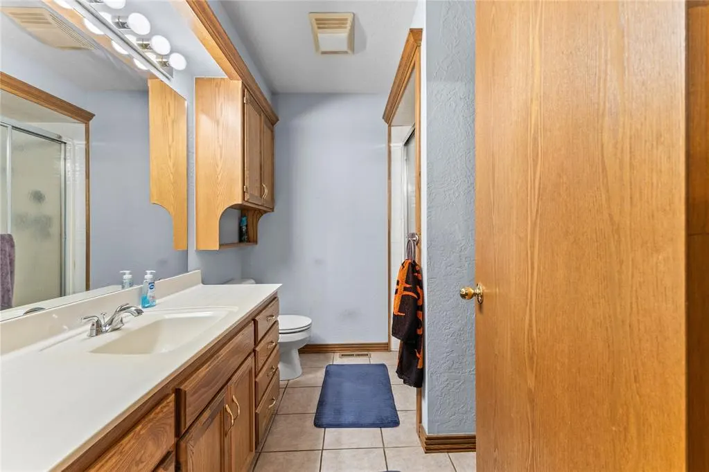 Photo 16 — 2301 Berry Avenue, Weatherford, OK 73096