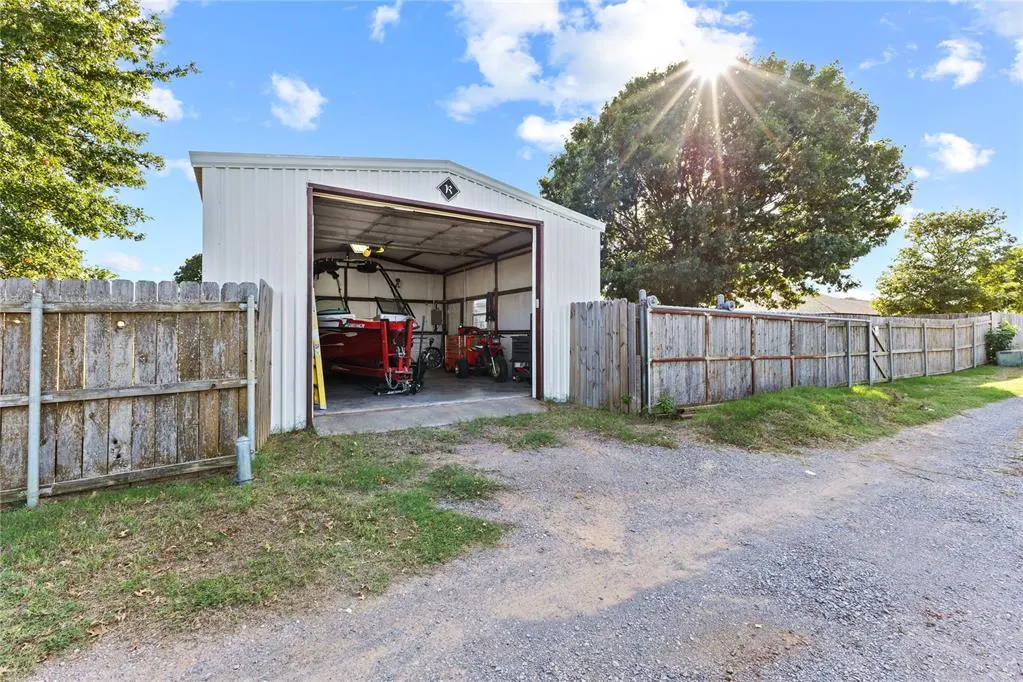 Photo 33 — 2301 Berry Avenue, Weatherford, OK 73096