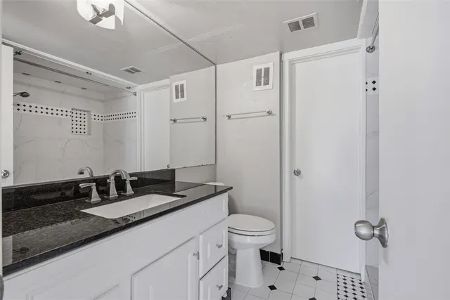Photo 7 — 6100 N Brookline Avenue 3, Oklahoma City, OK 73112