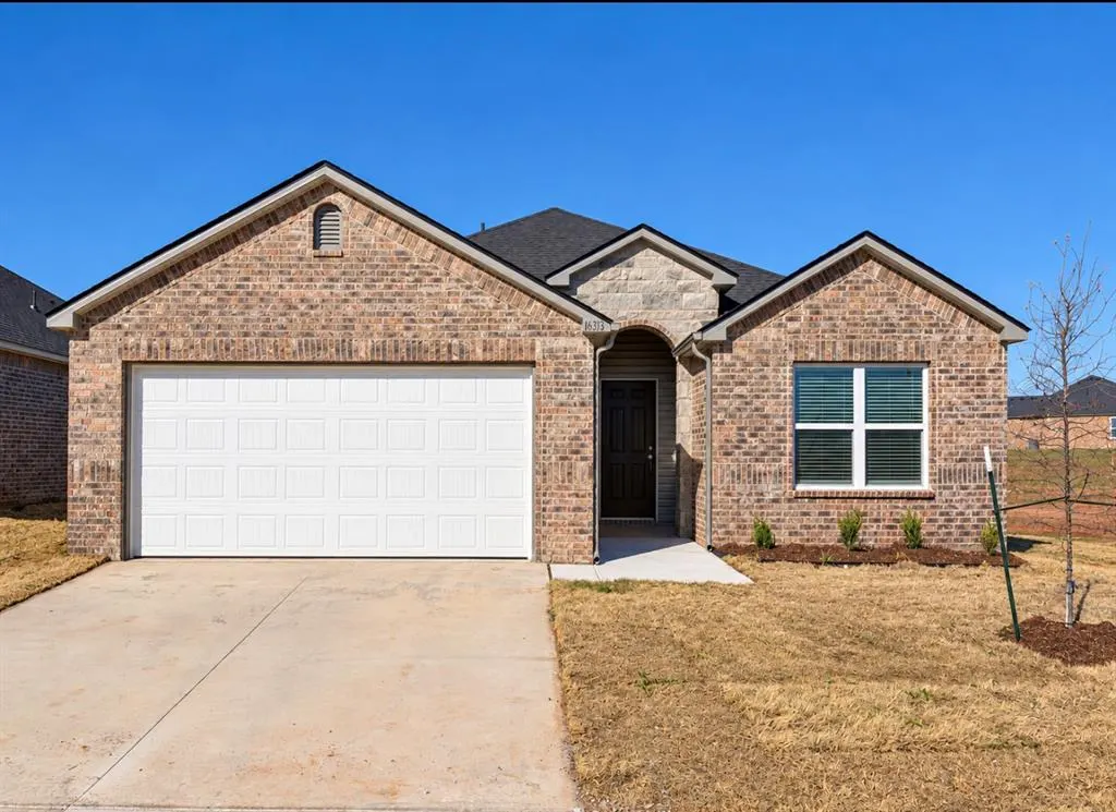 Front exterior — 16313 Maroon Drive, Piedmont, OK 73078