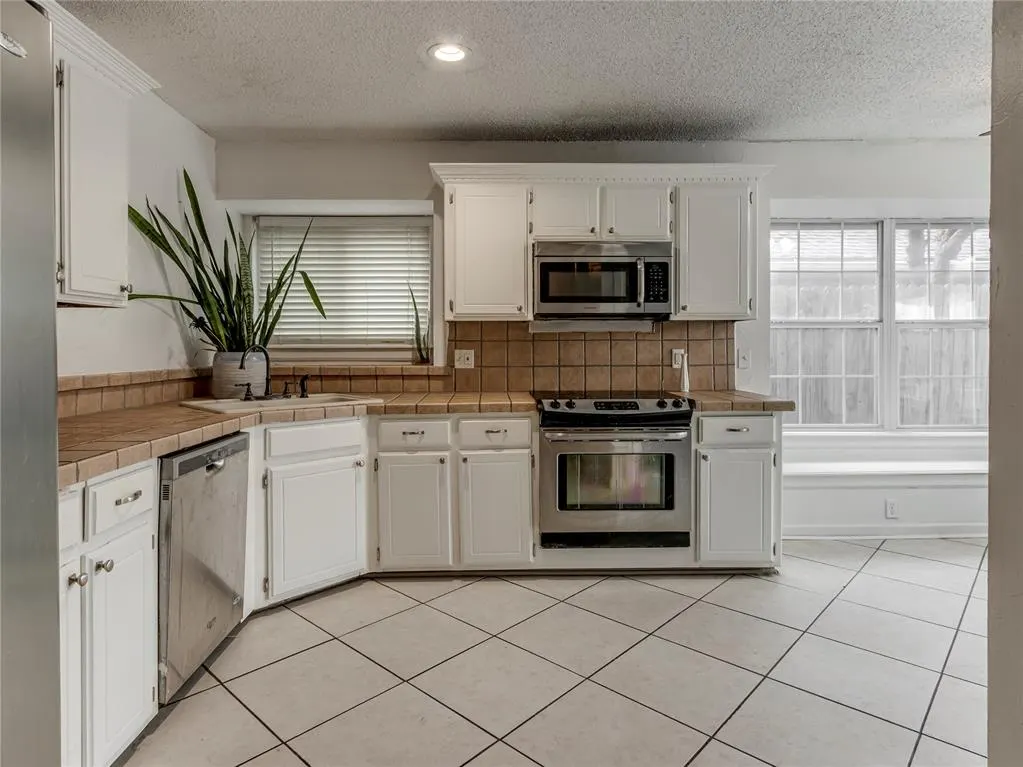 Photo 7 — 8001 NW 113th Street, Oklahoma City, OK 73162