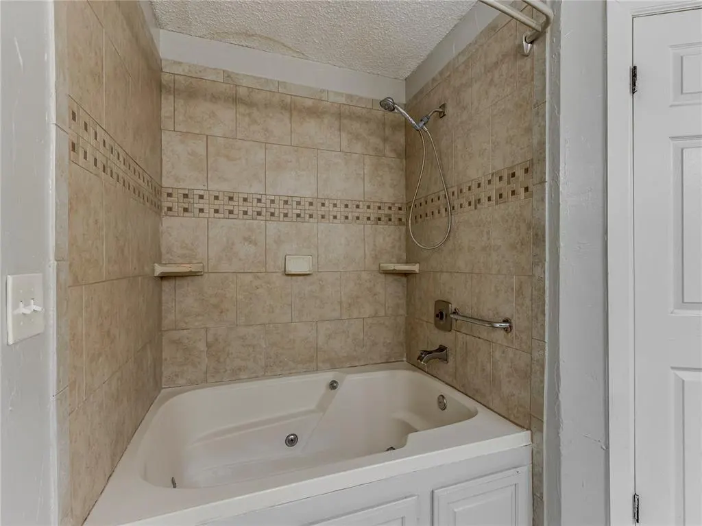 Photo 16 — 8001 NW 113th Street, Oklahoma City, OK 73162