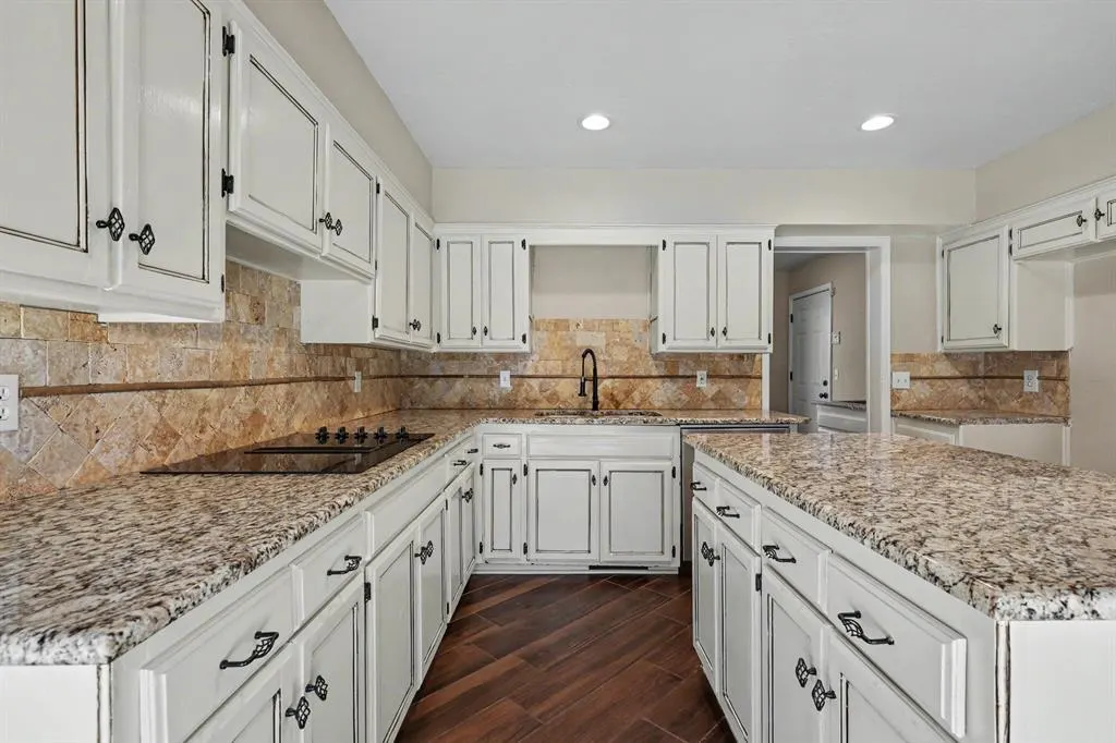 Photo 10 — 3712 NW 125th Street, Oklahoma City, OK 73120