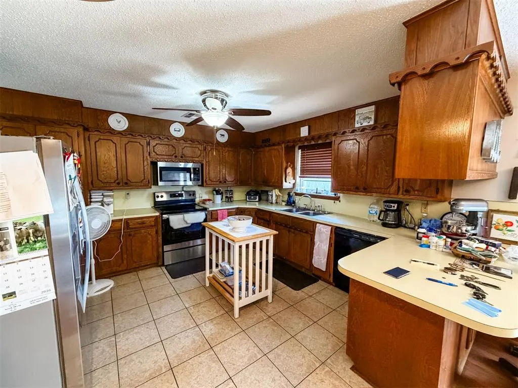 Photo 20 — 600 Tottingham Road, Anadarko, OK 73005