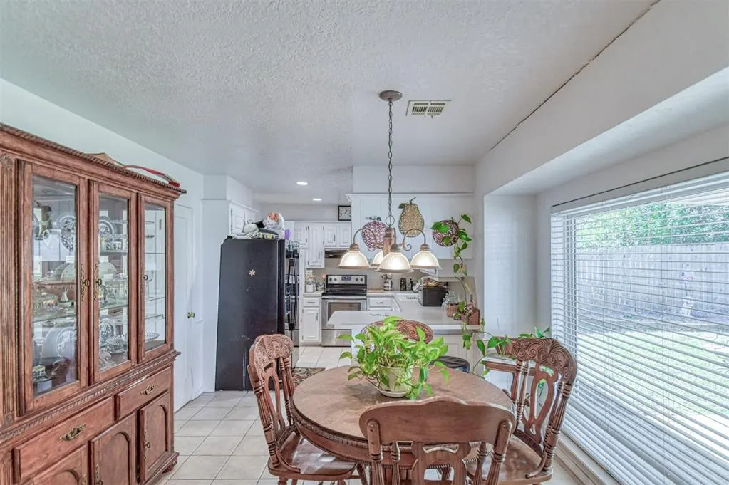 Photo 11 — 810 Madeline Drive, Shawnee, OK 74801