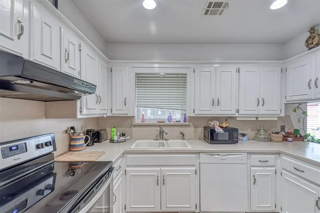 Photo 15 — 810 Madeline Drive, Shawnee, OK 74801