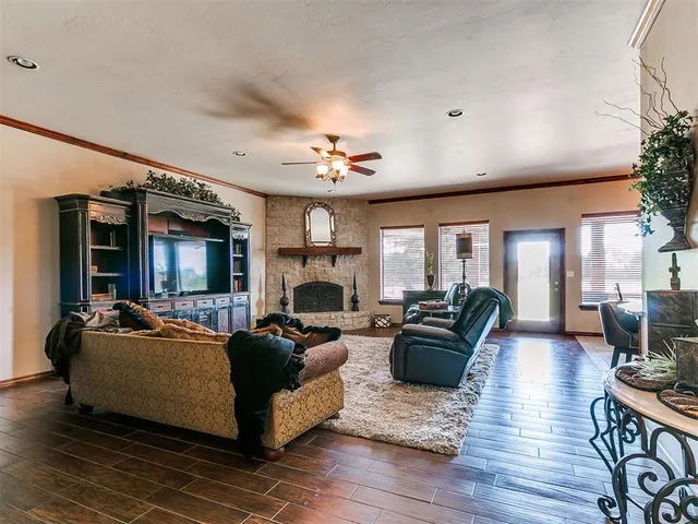 Photo 4 — 12600 SW 58th Street, Mustang, OK 73064