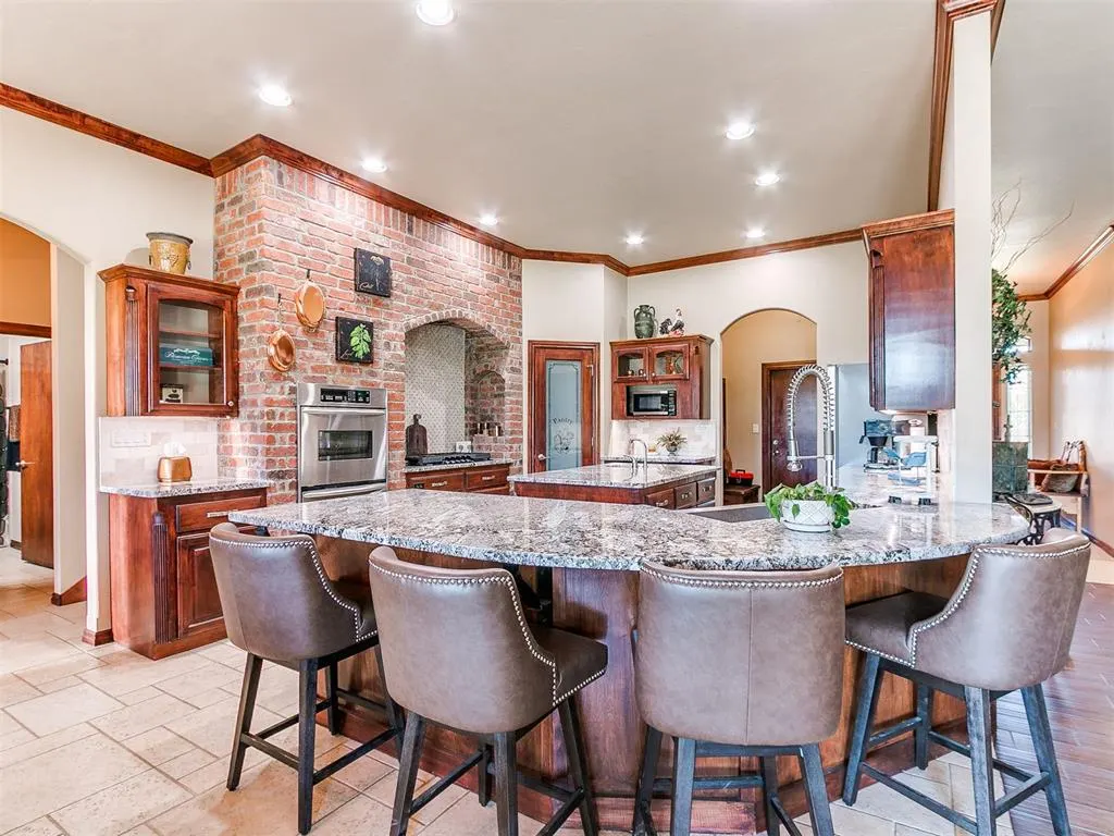 Photo 7 — 12600 SW 58th Street, Mustang, OK 73064