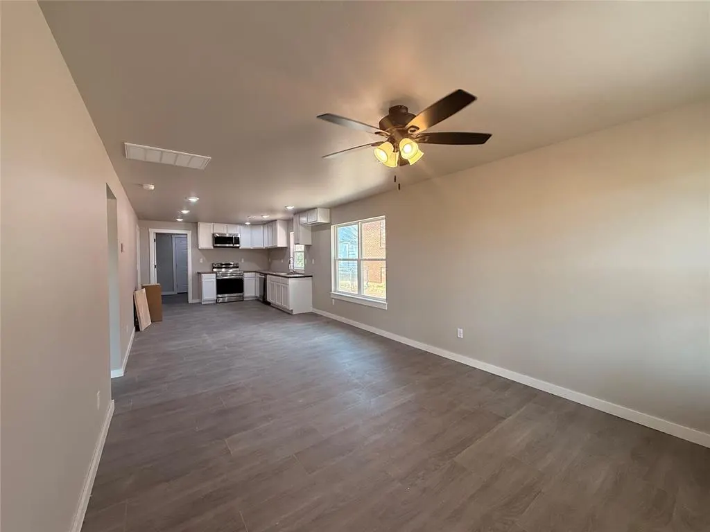 Photo 3 — 706 S Sheppard Street, Chickasha, OK 73018