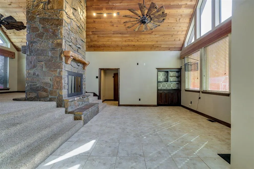 Photo 14 — 608 Woodlawn Drive, Yukon, OK 73099