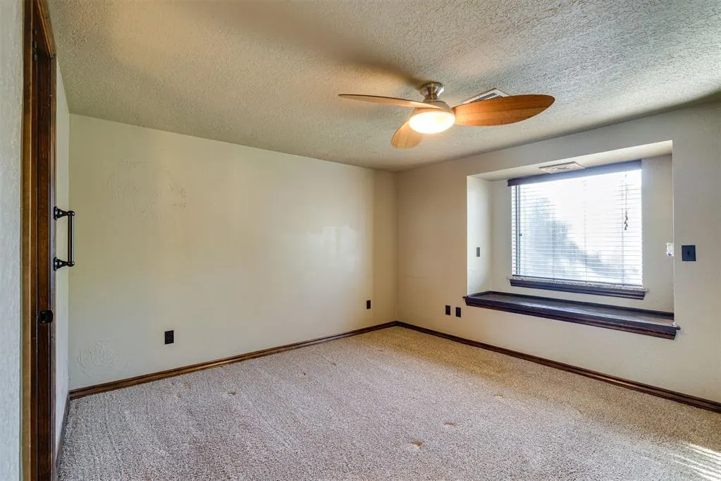 Photo 33 — 608 Woodlawn Drive, Yukon, OK 73099