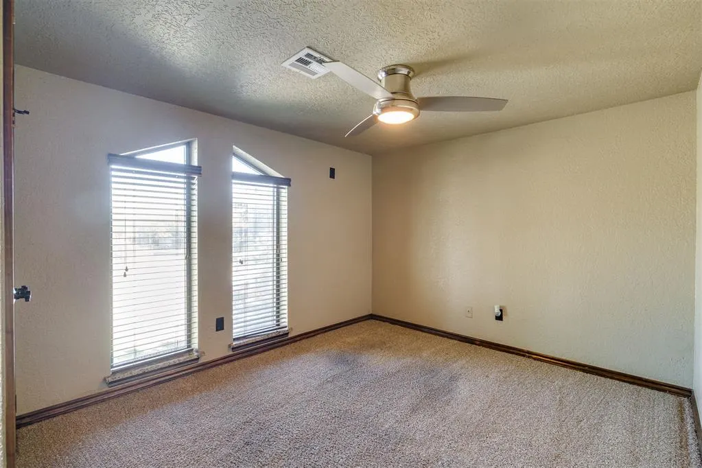 Photo 35 — 608 Woodlawn Drive, Yukon, OK 73099
