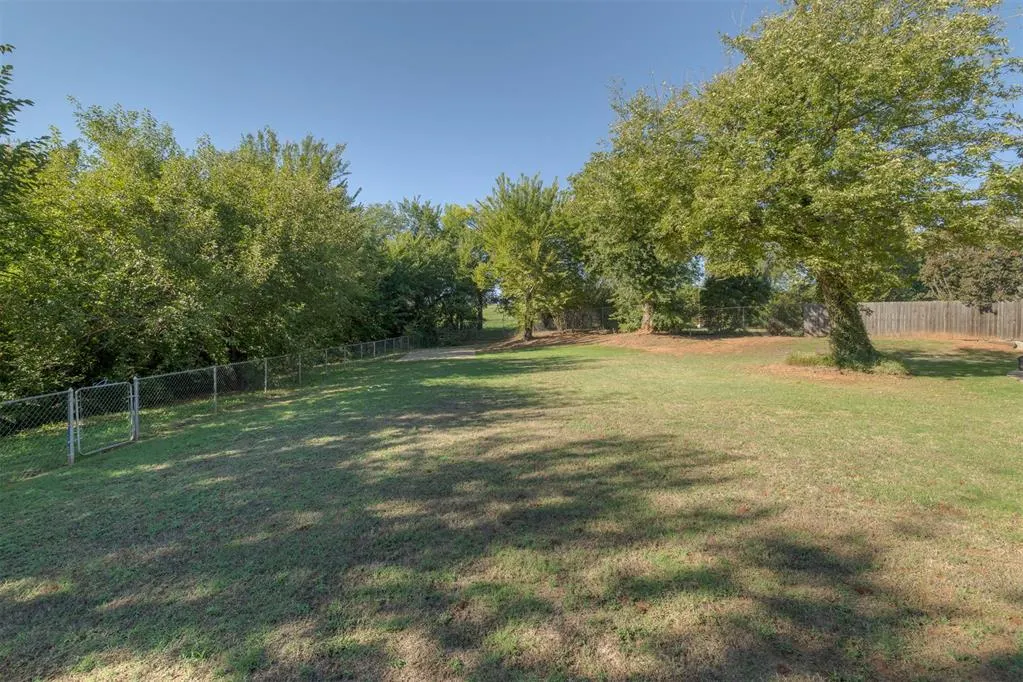 Photo 42 — 608 Woodlawn Drive, Yukon, OK 73099