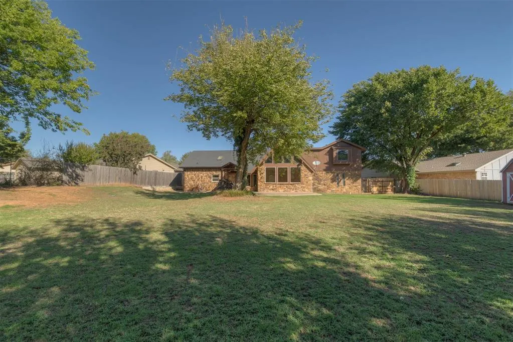 Photo 44 — 608 Woodlawn Drive, Yukon, OK 73099