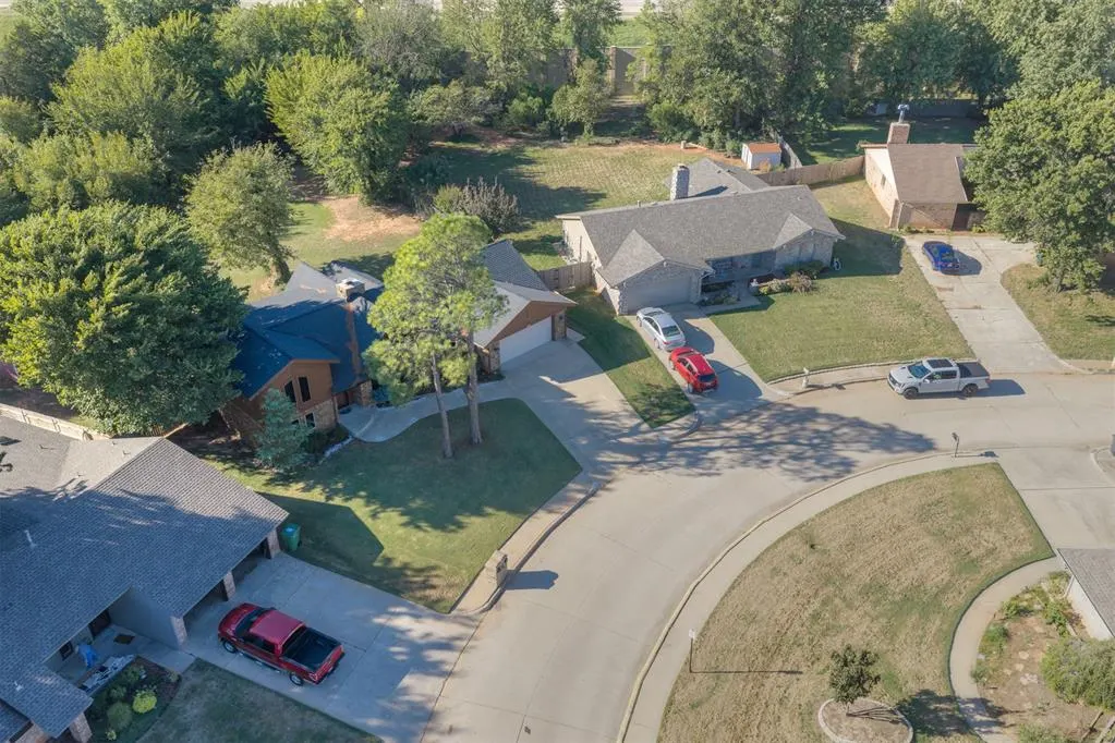 Photo 49 — 608 Woodlawn Drive, Yukon, OK 73099