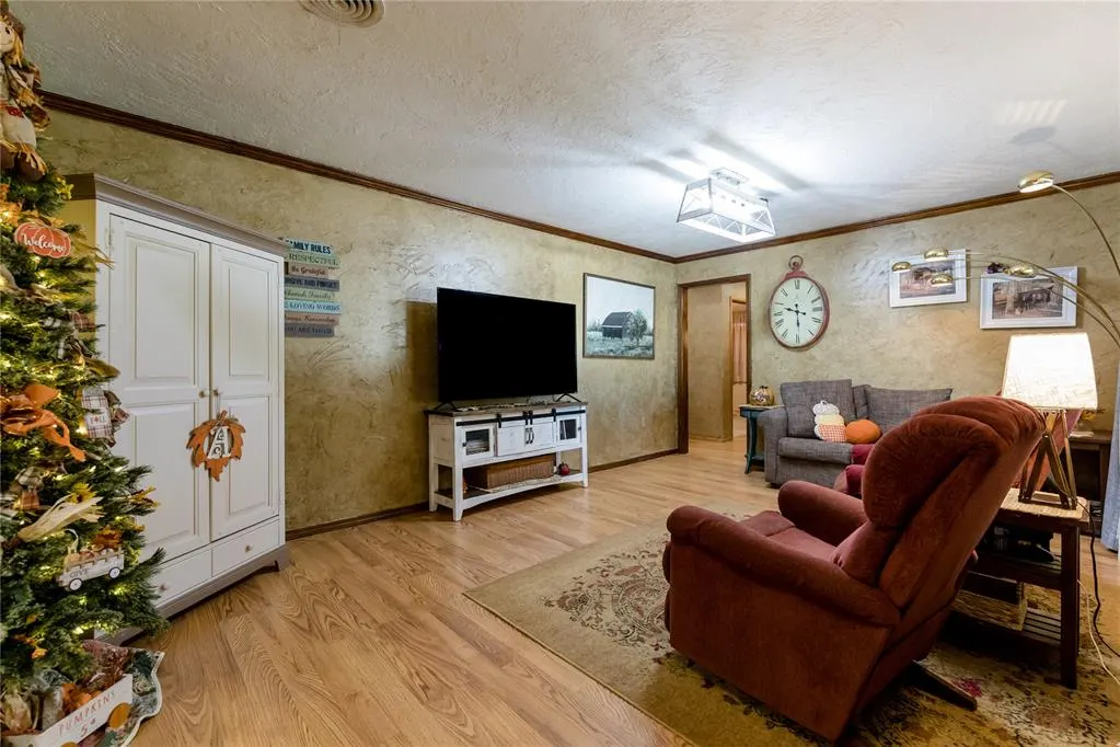 Photo 8 — 903 S Cearlock Avenue, Cheyenne, OK 73628