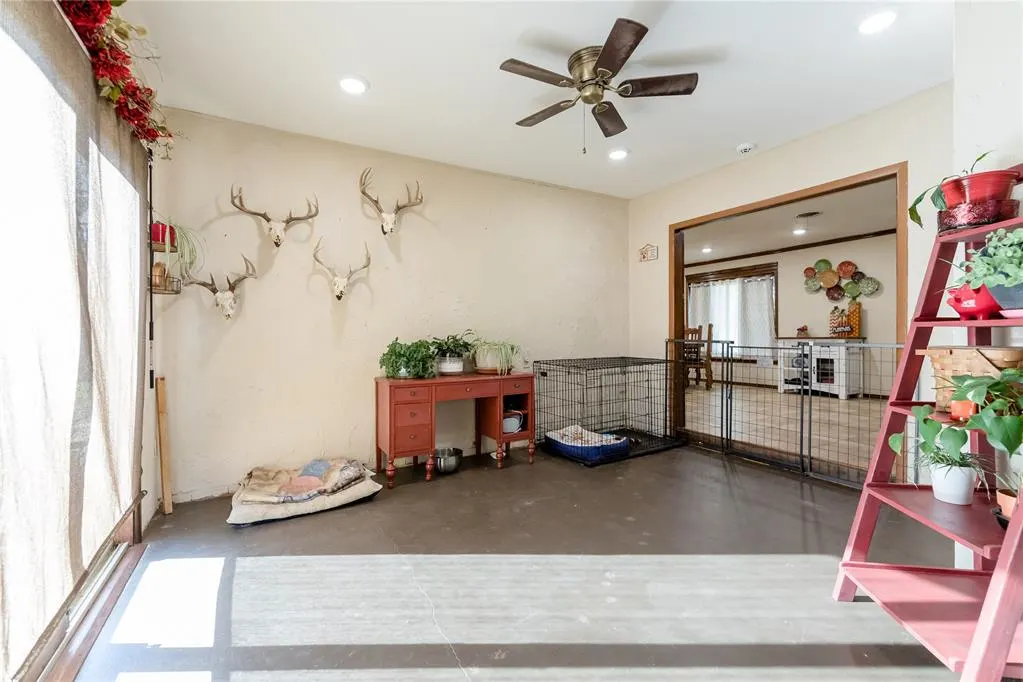 Photo 15 — 903 S Cearlock Avenue, Cheyenne, OK 73628