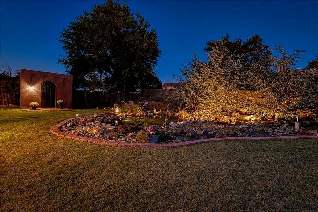 Photo 19 — 903 S Cearlock Avenue, Cheyenne, OK 73628