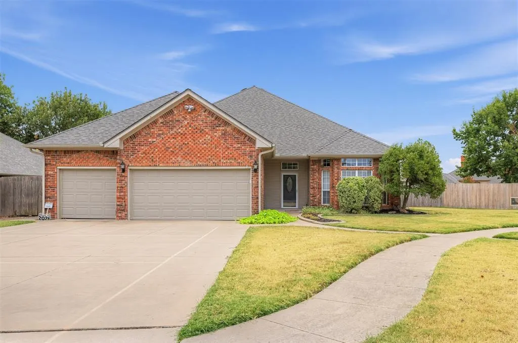 Front exterior — 3908 Brunswick Lane, Norman, OK 73072