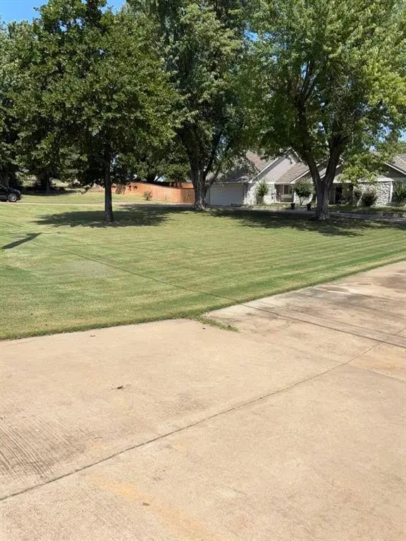 Photo 3 — 1611 E Coffee Creek Road, Edmond, OK 73034-5804