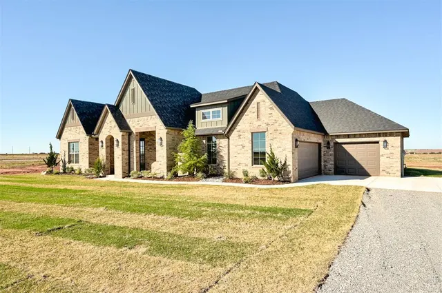 Photo 2 — 5721 Red Valley Drive, Piedmont, OK 73078