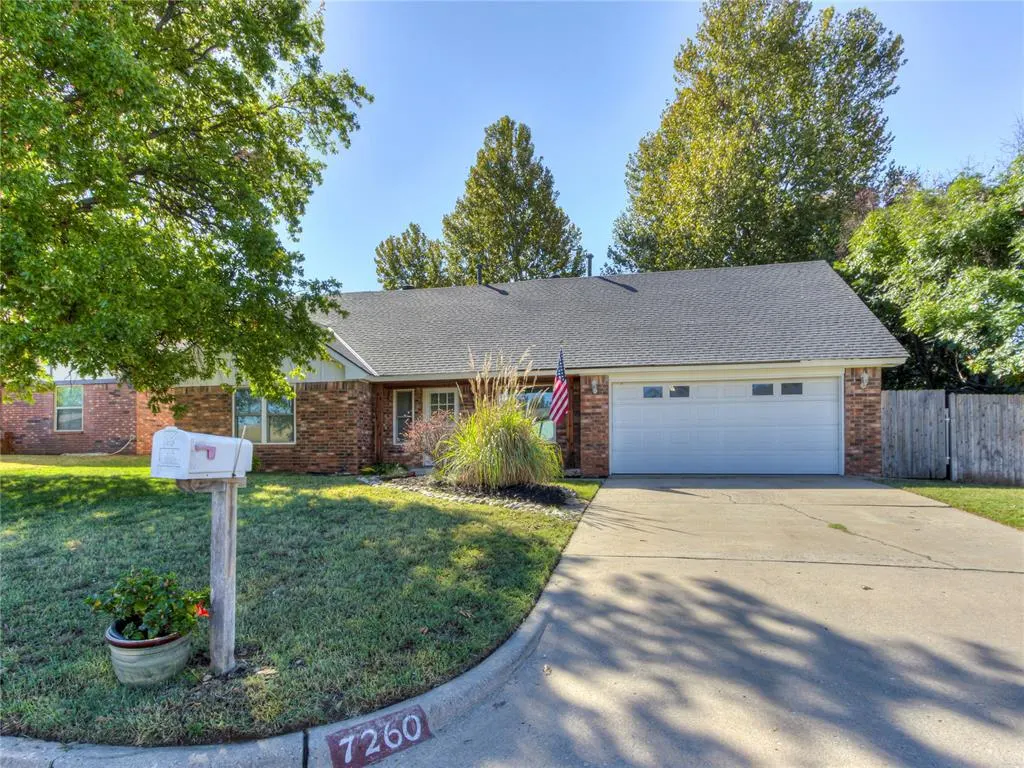 Photo 2 — 7260 Skylark Lane, Oklahoma City, OK 73162