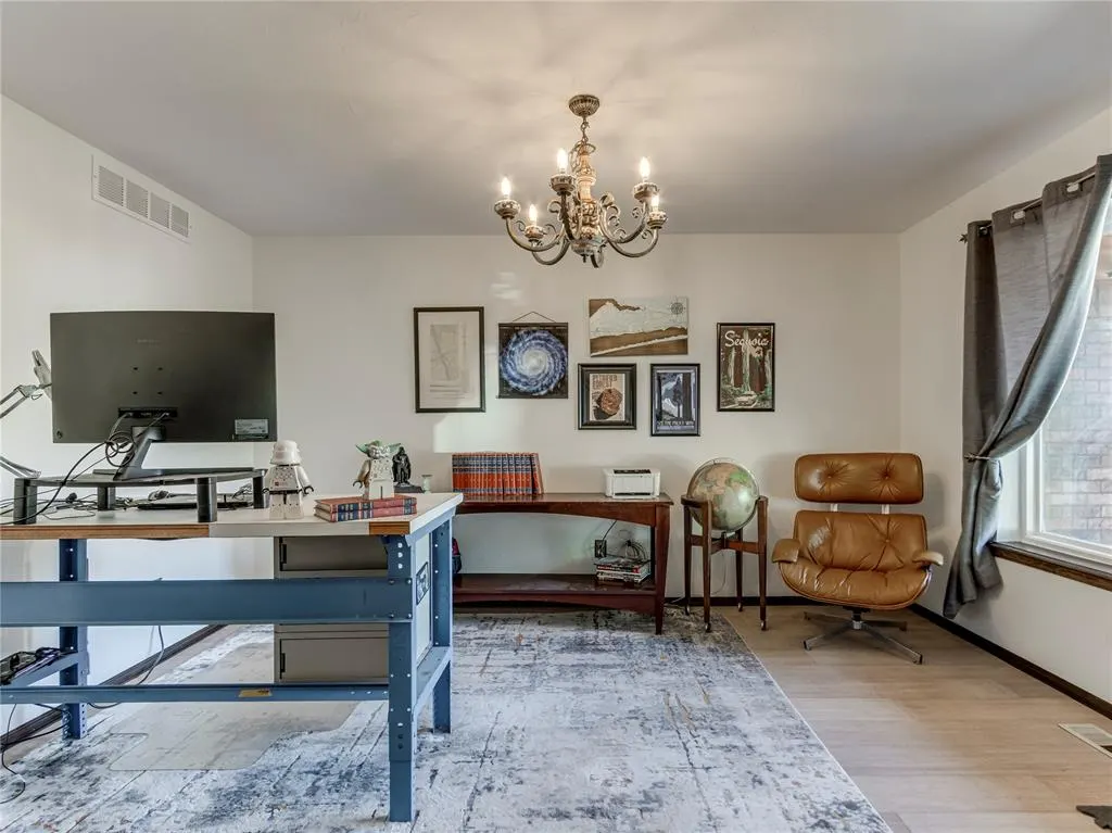Photo 5 — 7260 Skylark Lane, Oklahoma City, OK 73162
