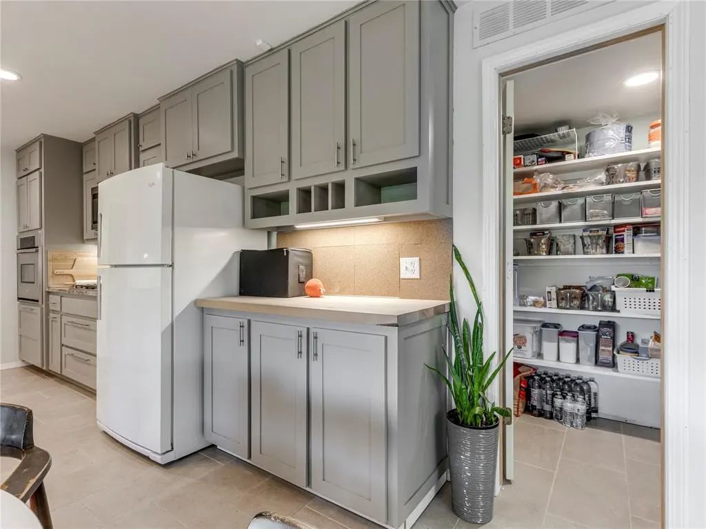 Photo 19 — 7260 Skylark Lane, Oklahoma City, OK 73162