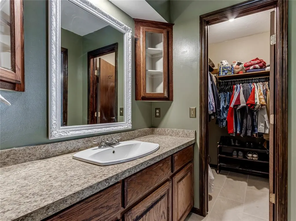 Photo 26 — 7260 Skylark Lane, Oklahoma City, OK 73162