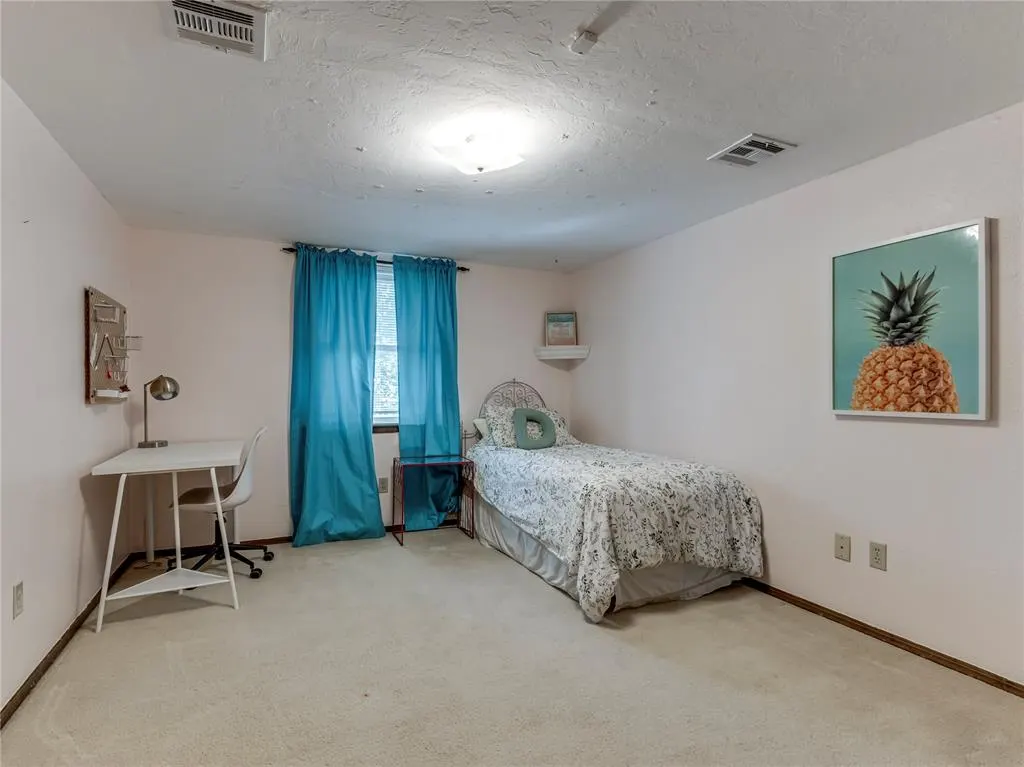 Photo 34 — 7260 Skylark Lane, Oklahoma City, OK 73162