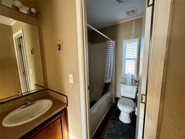 Photo 7 — 260 S Schley Avenue, Leedey, OK 73654