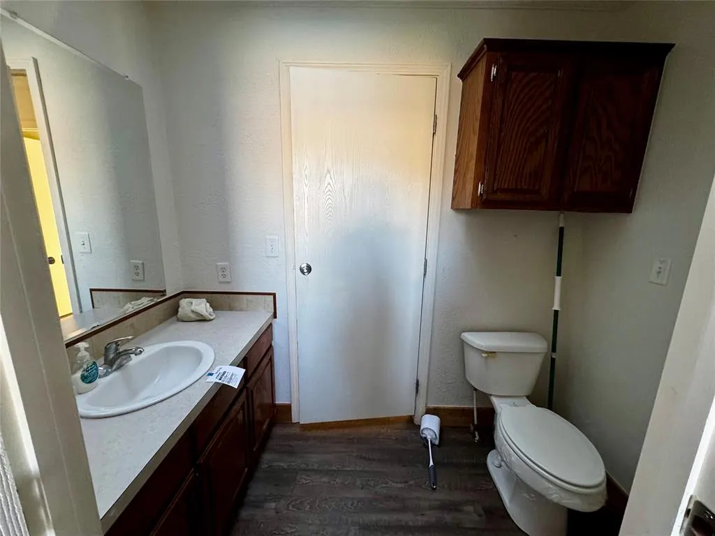 Photo 15 — 260 S Schley Avenue, Leedey, OK 73654
